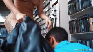 Samie Duchamp is fucking Jordi on the floor