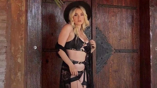 Bombastic blonde cowgirl stripps outdoor