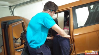 Anna Yade is spying on Miss Olivia getting fucked standing