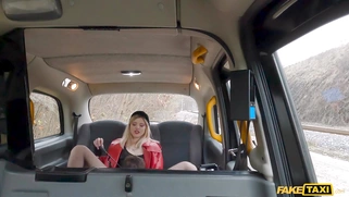 Musa Martina gets her pussy licked on the backseat