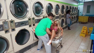 Luna Luxe gets fucked by Kai Jaxon at the laundromat