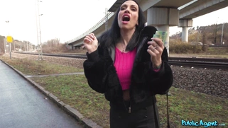 Giulia Diamond is playing with vibrator outdoors