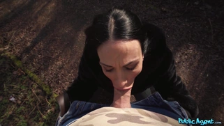 Giulia Diamond is sucking cock in POV