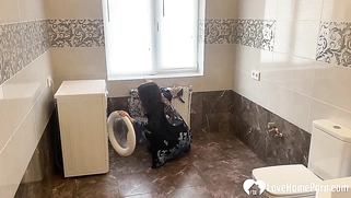 She got stuck so I fucked her hard