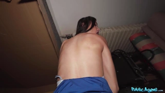 Charlotte Lapiedra gets fucked by Martin Gun standing