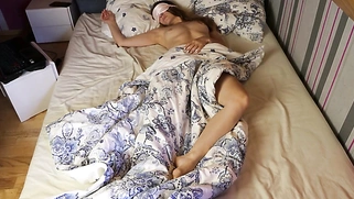Blindfolded Hot Girl Woken Up For Good Home Sex