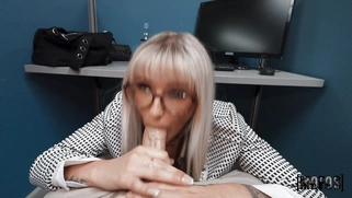 Katee V gets facialed after blowjob