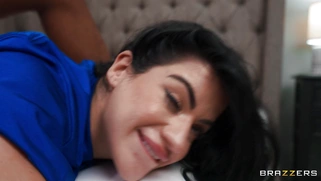 Big booty Lissa Aires gets fucked by Dickdealer Don doggystyle