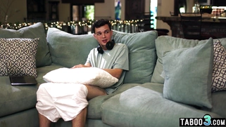 MILF lets stepson to discover her pussy