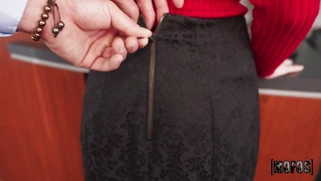 Marina Vaylor gets her pussy pounded standing in POV