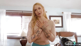 Hot MILF stepmom Sarah gets a nasty idea