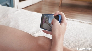 Angelique Lapiedra gives nice blowjob to Jordi