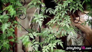 Sexy MILF reveals her beautiful flower