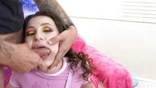 Liz Jordan guzzles Bryan Gozzling's cock