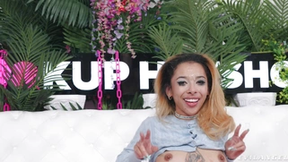 Kalani Luana's friend came right on her forehead