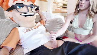 Becky Summer’s Handjob and Toy Play Steal the Show