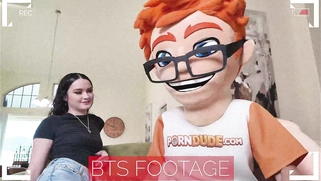 My Big Dick Schools Remi Raw’s Pussy in a Creampie Lesson!