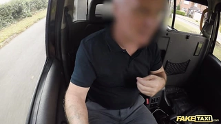 Totti Honor May Fucks Her Pussy