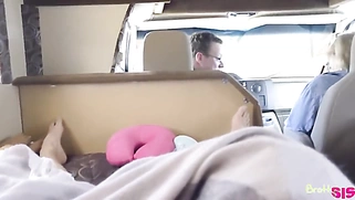 Step Siblings Fuck On Vacation With Stepfamily