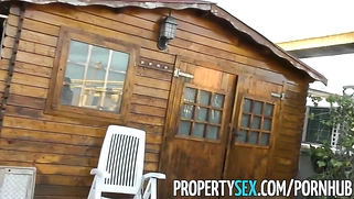 American was looking for an apartment and fucked a hot Spanish woman in it