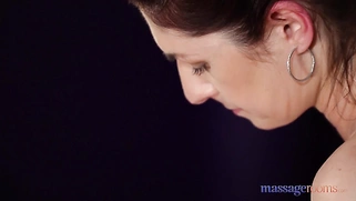 Czech beauty Anna Rose eats pussy and gets fingered