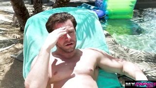 Letting my stepdad bangs my ass for the first time