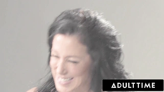 How Women Experience Orgasm with MILF Reagan Fox