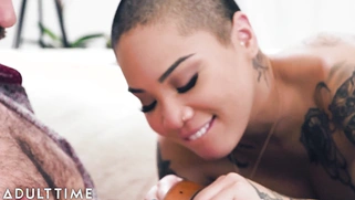 Charles Dera fucks his friend's hot wife Honey Gold in a wife-swapping agreement