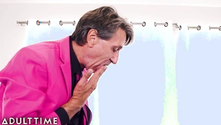 Bubblegum Dungeon: Gia Derza 20 Orgasm Challenge