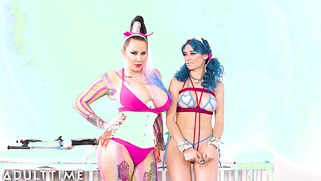 Gum Dungeon: Lesbian Mistress Dominates