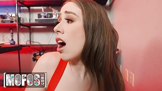 Jackie Hoff Masturbates In Front of Her Client And Makes Him Come Back To Buy More