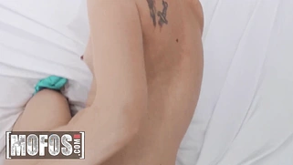 Naughty Linda Del Sol Teases Tommy While Washing Dishes in Her Sexy Lingerie