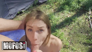 Fit amateur with small tits Mia Bandin gets fucked outdoors