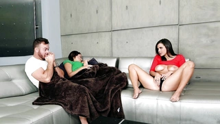 Horny Keisha Grey seducing her roommate's boyfriend