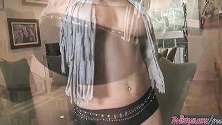 Hot Teen With Big Boobies Sunny Leone Rubs Her Clit To satisfy Herself