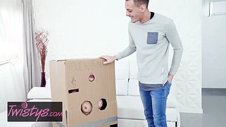 Sandra Wellness Creates her own Makeshift Cardboard Gloryhole