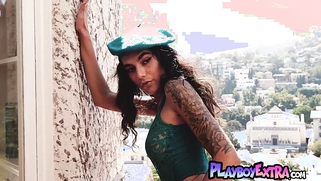Teen goddess introducing her hairy pussy
