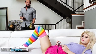 Hot Babe Aria Banks Wonders How Big Is Her Step Father's Brad Newman Dick