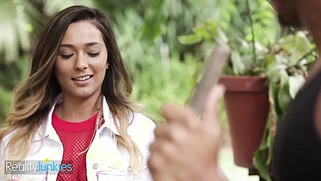 Girl next door Jaye Summer loves bbc
