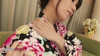 Steamy Asian Cougar Manami Komukai Enjoys Hot Threesome Action !