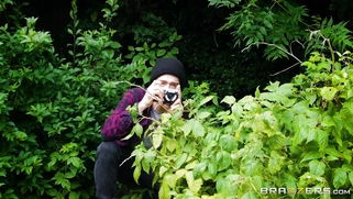 Xander spies Jessa Rhodes undressing through the window