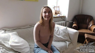 Brunette Spinner Fingering & Toying