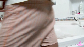Holly's Porcelain-Skin Bath Interrupted Leads To Rough Pounded!