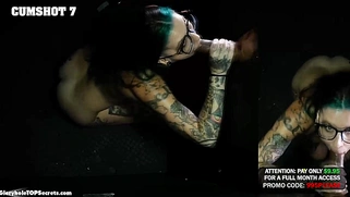 Do what you gotta do, to make them cum, Nikki!