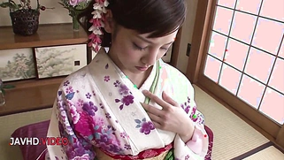 Seductive Asian Star Rei Mizuna Captivates in Japan Amateur Porn Show