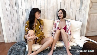 Hot Babe Eve Eats Out Sasha