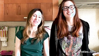 Lesbian Babe Goes Down On Her Friend