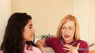 Amateur Lesbian Babes Have Kinky Sex Together