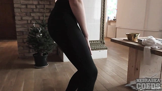 Spinner Candice Sucks & Fucks Cameraman