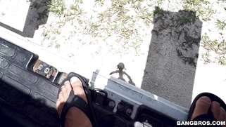 Marilyn Mansion getting picked up by horny guys on the beach